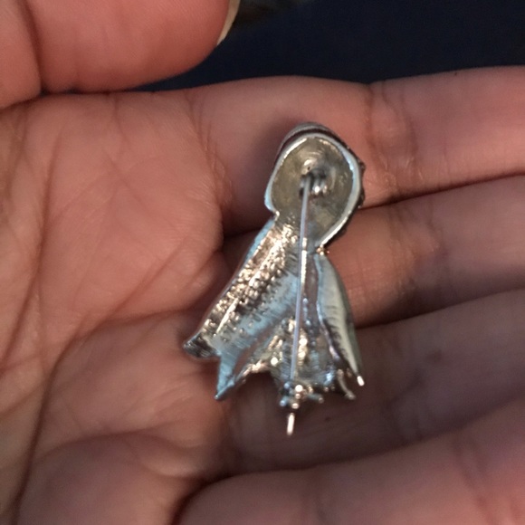 Authentic 9/11/2001 Commemorative Flag Pin - Picture 2 of 2